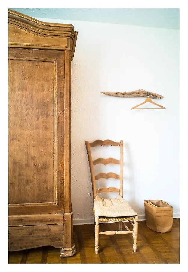Chambre soignée et accueillante à la campagne - Ch bleue L'Honor-de-Cos Séjour chez l'habitant