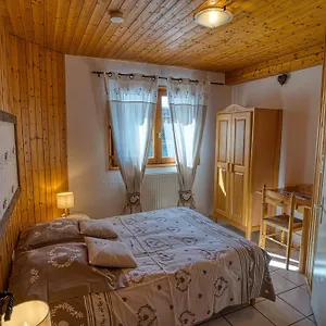 la-savoyarde-chatel.hotels-rhonealpes.com/