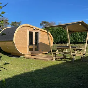 nuit-insolite-cote-de-granit-rose-camping-armor-loisirs.inbrittany.com/